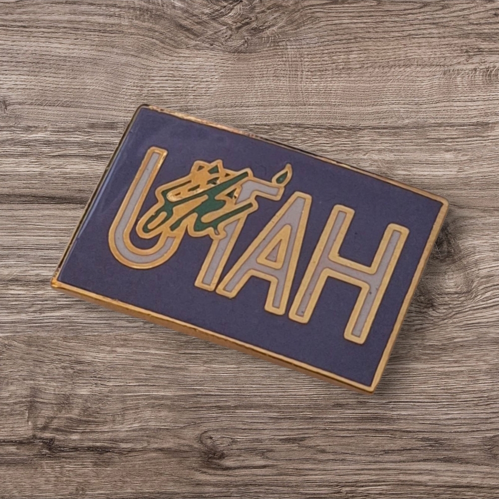 Gold and Blue Ski Utah Brooch Pin Souvenir